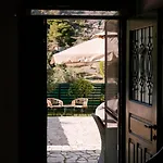 Petrino Sxinos Villa