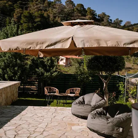 Villa Petrino Sxinos *