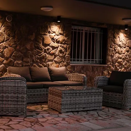 Villa Petrino Sxinos *