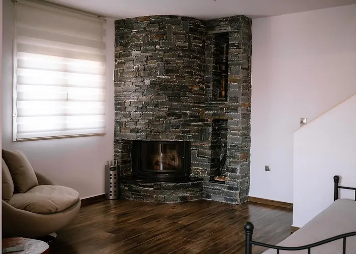 Petrino Sxinos Villa