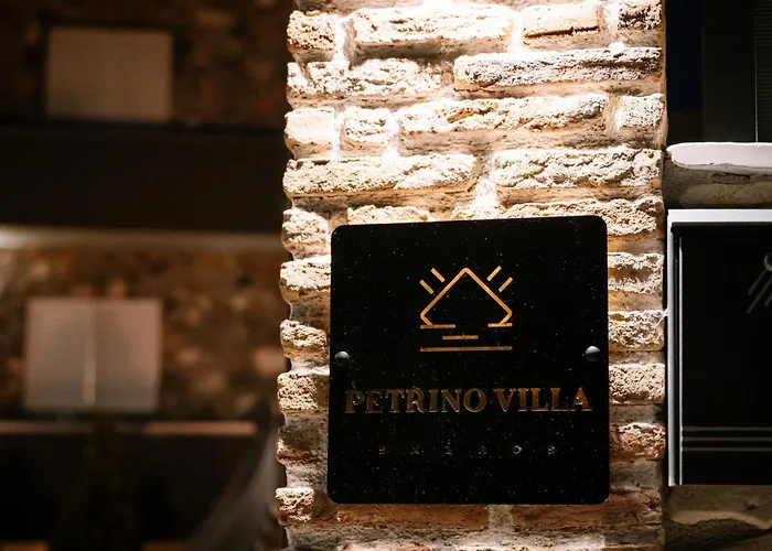 Villa Petrino Sxinos *